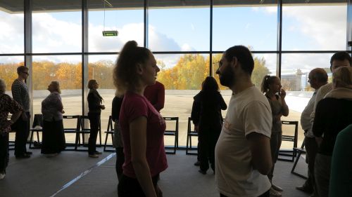 Nuotraukoje - teatro improvizacijos kūrybinės dirbtuvės Nuotraukoje - teatro improvizacijos kūrybinės dirbtuvės