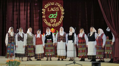 Nuotraukoje - konkurso dalyvių pasirodymas