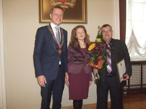 Nuotraukoje - Vilniaus miesto meras Remigijus &Scaron;ima&scaron;ius sveikina Vilkpėdės BSPC direktorių Algimantą Arbočių