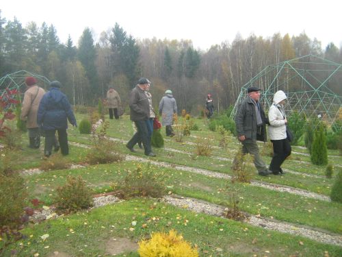 Nuotraukoje - R.Balskienė ir kt.